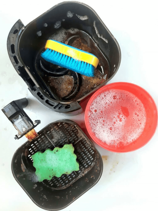 how-to-clean-the-inside-of-an-air-fryer.